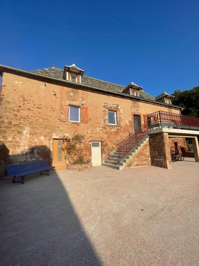 La Loge D'evelyne Villecomtal